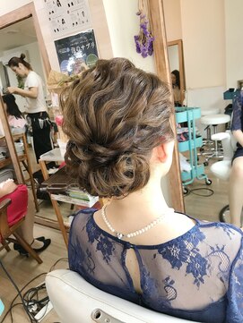 ロカット サロン(Roquat Salon) なみなみシニヨンアレンジ【ブライダルヘアメイク/立川/立川】