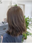 大人可愛いオリーブグレージュ