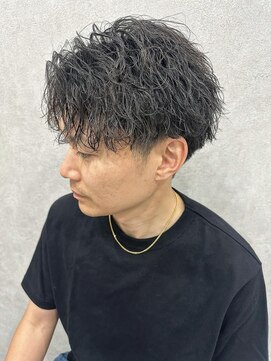 ジェイドゼロウィズアクロス(JADE -zero- with AKROS) 波巻きスパイラルパーマ