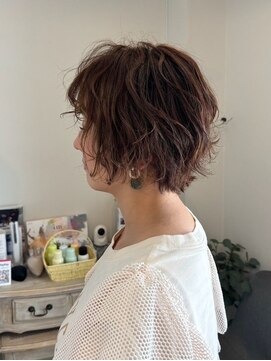 ロッカ(ROCCA) アプリコットオレンジラフカール・ショートボブ