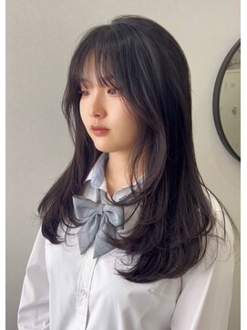 リス バイ ソヨン(Lis by SOYON) 韓国風レイヤーカット/簡単ヘアセット３