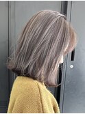 切りっぱなし外ハネボブバレイヤージュ白髪ぼかしハイライト