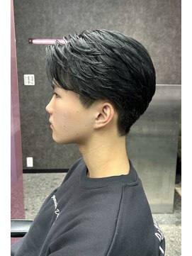 メンズサロン スライバイリアオオサカ(Sly By Ria OSAKA) ～毛流れセンターパート～【大阪】【梅田】