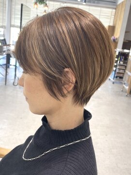 グランデュール 東静岡池田店(GRANDEUR) 東静岡ショートボブくびれショートイルミナカラー顔周りレイヤー