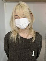 エクラ(ECLAT)&nbsp;ブロンド/抜きっぱなしブロンド/ウルフカット