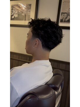 ミリオンバックス 上野(Million Bucks) テーパーフェード
