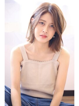 アーチ(ARCH) イルミナベージュ×耳かけ×外はね【ARCH】問屋町/北長瀬