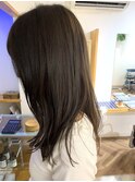 グレーベージュ