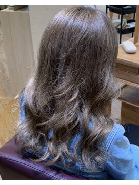 カトレア ストリート店 ライトスモーキーグレイ