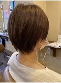 natural x short bob /グレージュカラー/段カット/20代30代40代