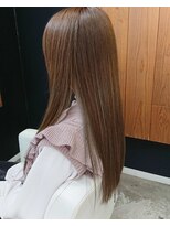 アンスリウム(anthurium)&nbsp;オリーブベージュストレートヘア