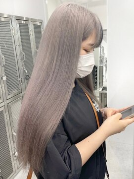 ウィコ 新宿(WICO) ホワイトグレー[新宿駅/大人ガーリー/ダブルカラー]