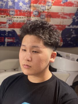 サンアンドマーリィズバーバー 駅前店(SON&MARLEY'S BAR BER) テーパーフェード/スパイキーショート/厚木バーバー/愛川床屋