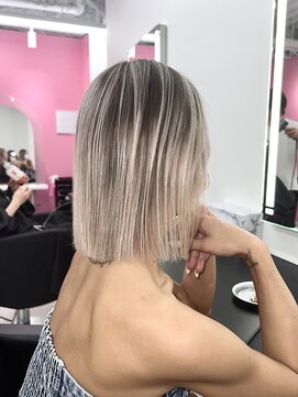 エゴ 池袋(EGO) 切りっぱなしボブバレイヤージュ