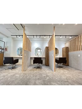 【贅沢な半個室プライベート空間】お客様1人ひとりの魅力を活かしながら、似合うスタイルをご提案します＊