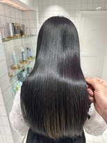 ロンドルーチェ 心斎橋(Lond luce)&nbsp;ダークアッシュ/ミディアムレイヤーカット［髪質改善/縮毛矯正］