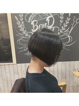 ビー オン ディー ヘア 池袋(BonD hair) 刈り上げ前下がりショート【池袋/髪質改善/ハイライト】