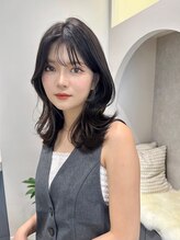 アール ヘアー デザイン(r hair design)&nbsp;韓国風レイヤーカット黒髪くびれミディ