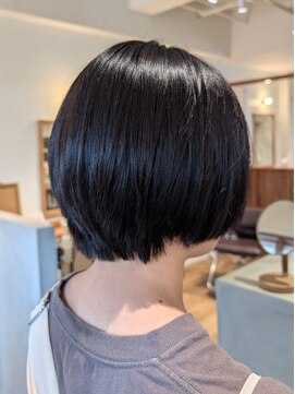 ヘアデザイン エソラ(hair design esora) 丸みショートボブ