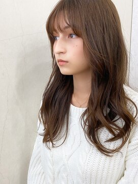 ニュートラル パブリック(neutral public) 巻き髪ロング