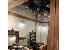 Xmas 飾り付けの店内