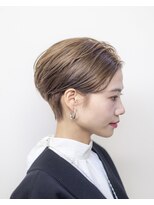 エルレ(Elure) ハンサムショート#ボブ#ブリーチ#ベージュ#ダブルカラー#浜松