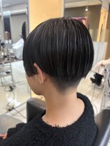 シャンプーボーイエイムス(SHAMPOO BOY aims) 刈り上げありショートスタイル