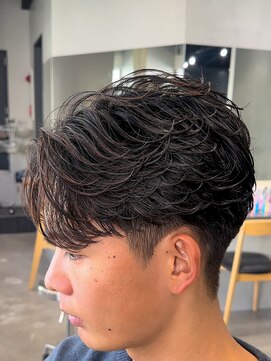 フィフス トウキョウ (fifth TOKYO) 渋谷フェザーパーマメンズマッシュウルフセンターパートカット