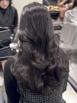 リス バイ ソヨン(Lis by SOYON) 韓国レイヤーカット/ロングレイヤーカット/ヘアカラー/パープル