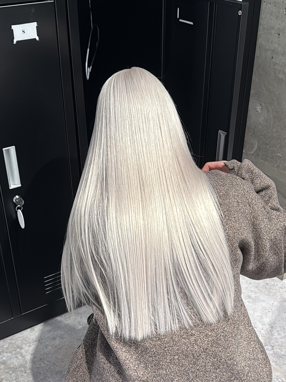 ホワイト：L276335298｜モニカ 栄店(MONIQA)のヘアスタイル