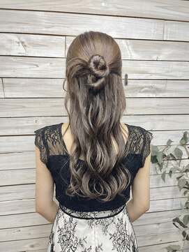 デコヘアー キートス(DECO HAIR kiitos) タイトカチモリハーフアップ