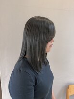 オクユキ(OKUYUKI) 透明感カラー×顔まわりレイヤーミディ