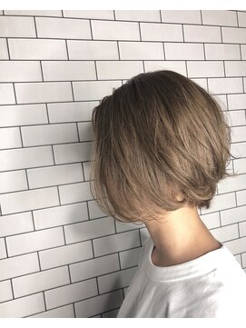 バブルス(BUBBLES) ミルクティーハンサムショート