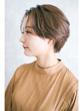 グロウ バイ グラフィー(GLOW by Graphy) 20代30代40代丸みショート 大人ニュアンスショート