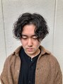 ヘアーオーパス 無造作感のある縦落ちスパイラル。