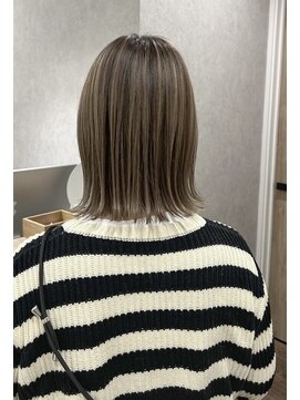 アンビシャス 阿佐ヶ谷 エモージュカラー