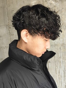 アルフレッド 平針店(alfRed) プードルスパイラルパーマ　ツーブロック　マッシュ　黒髪　束感