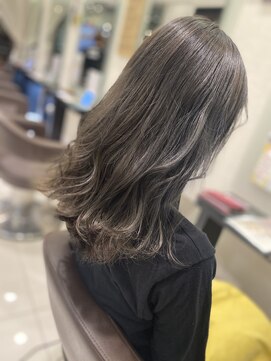 レイフィールド 長嶺店(RAY Field) 透明感グレージュ