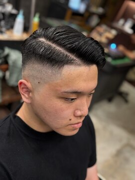 フォーコーナーズカットショップスリーセント 栄(FourCornersCutShop 3/cent) サイドパート