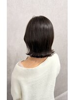 フランチェスカドットボブ(francesca.bob)&nbsp;オリーブグレージュ×ミディアムボブ【渡辺俊弥】梅田