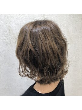 リーナ ビューティガーデン(LiNA BeautyGarden) ハイトーン/ベージュ