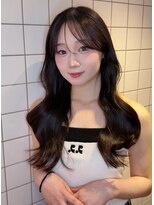 シー バイ ロンド 新宿(Sea by Lond)&nbsp;くびれレイヤー×グレージュ[ワンホンレイヤー/ダークブルー]