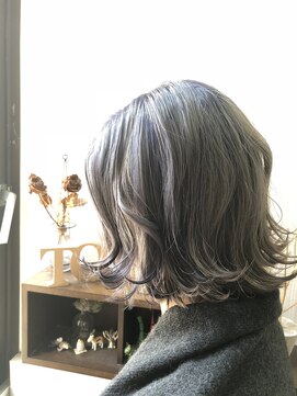 トムキャット(TOM CAT) 【新宿TOMCAT】秋冬ダークグレーボブ