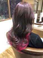 ビギン(BEGIN)&nbsp;ハイライト＋カラーミューズでビビットピンク