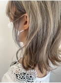 グレージュ