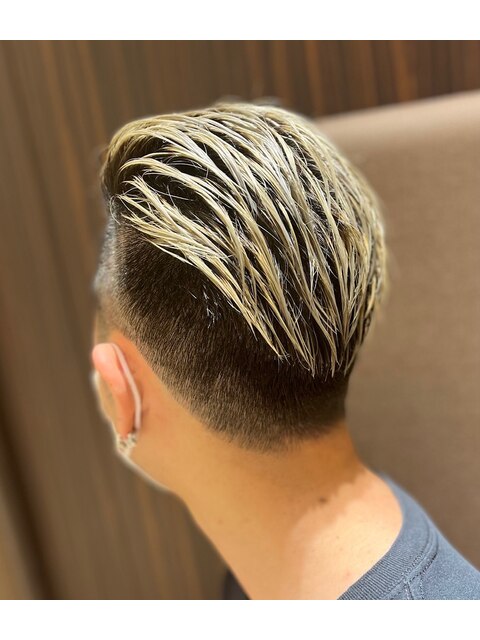 20代コンマヘアビジネスかき上げツイストパーマツーブロック