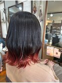 黒髪×ビビッド裾カラー外くびれ巻きハネミディアム艶髪