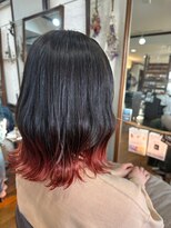 美容室 メザミー MESAMIES 黒髪×ビビッド裾カラー外ハネミディアム艶髪ダメージレス