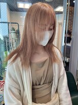 ヘアーアンドメイク ビス(HAIR&MAKE bis) 柔らかほんのりピンクベージュ♪【多田 華歌】