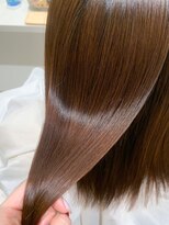 トローノ 栄(TRONO) 髪質改善縮毛矯正　酸性ストレート　ベージュブラウン　艶髪